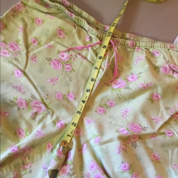 GUC, Victoria’s Secret Flannel Pajama Set, Size M, Light Green & Pink - Picture 10 of 10